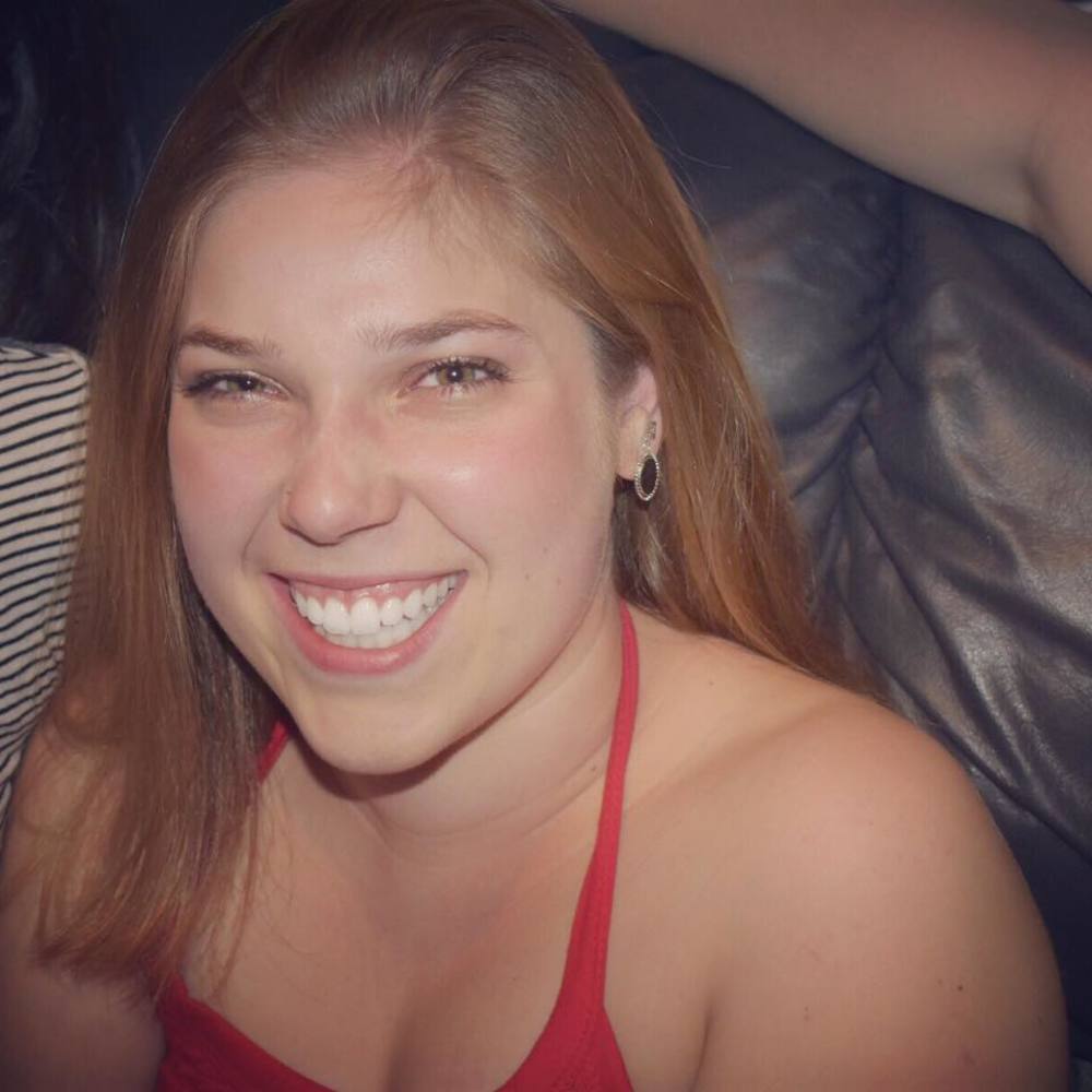 Meet your Posher, Olivia